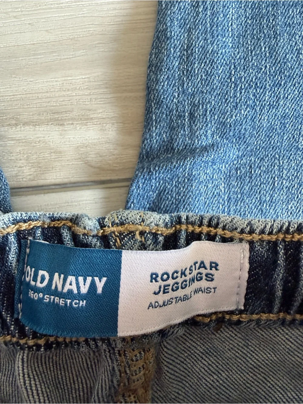 Old Navy High-Waisted Rockstar 360° Stretch Jeggings Blue 2T NWT IN PACKAGE